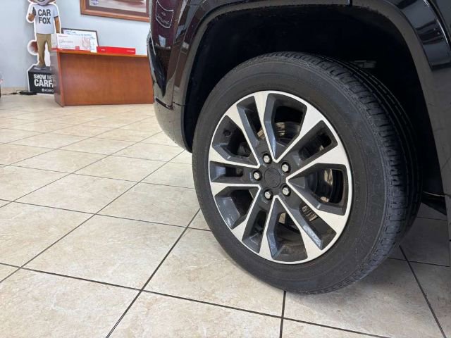 Used 2022 Jeep Grand Cherokee Overland AWD/4WD image 15