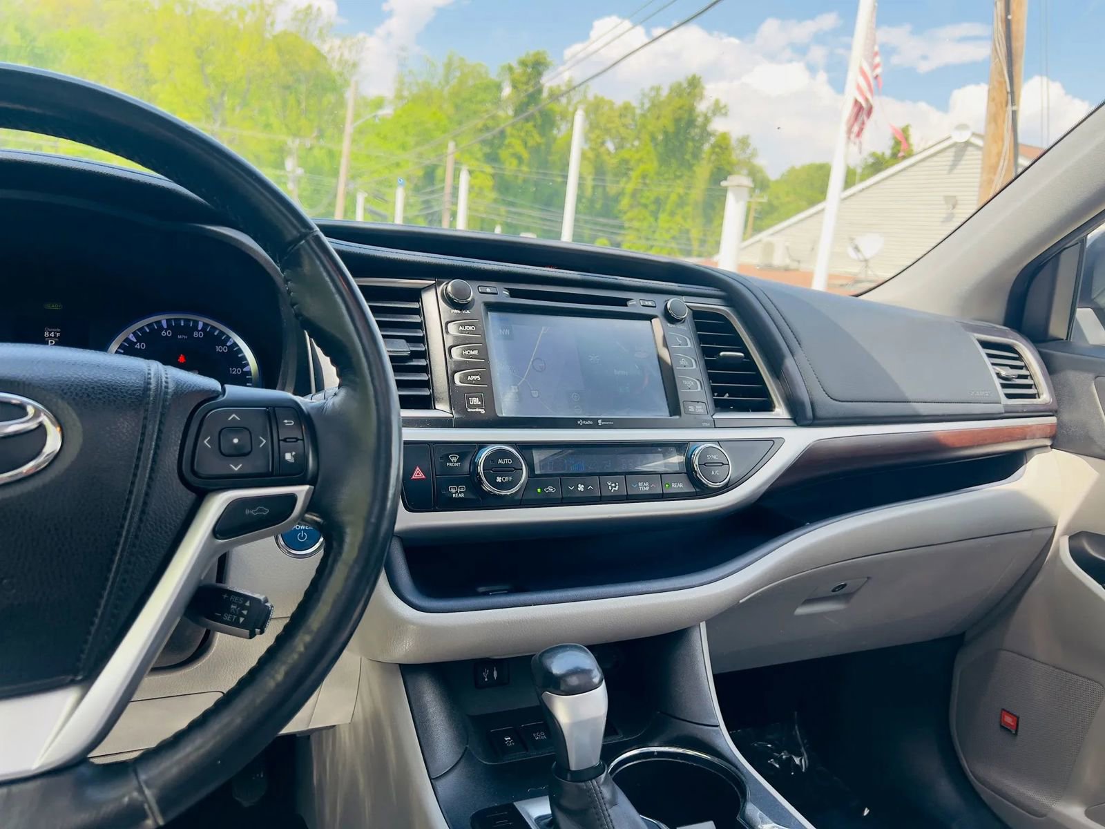 Used 2014 Toyota Highlander Limited Platinum AWD/4WD image 29