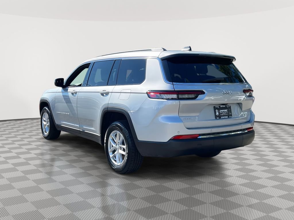 Used 2025 Jeep Grand Cherokee L Laredo image 6