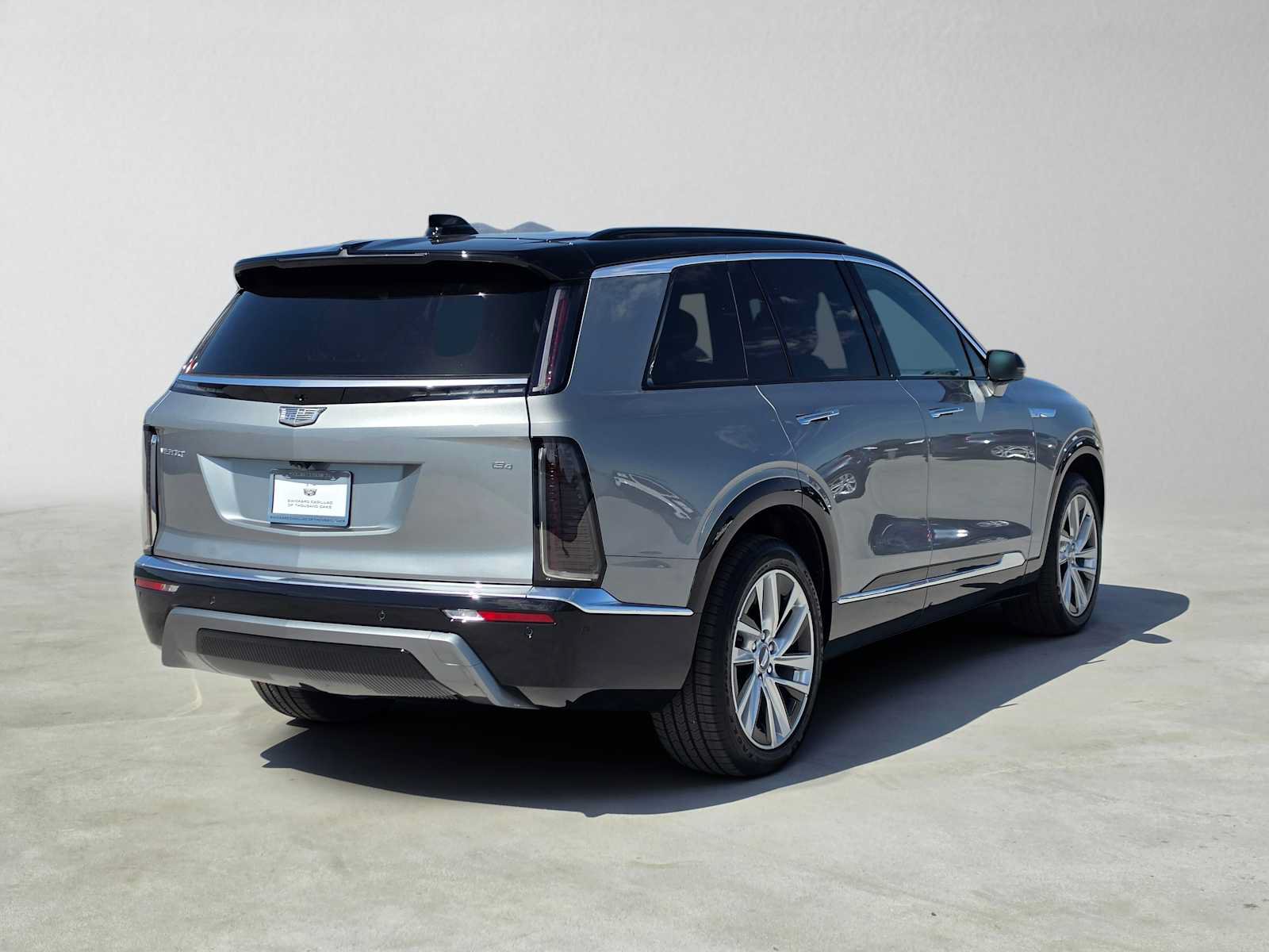 New 2027 Cadillac Vistiq Luxury w/ LPO, Premium Carpet Package AWD/4WD image 3