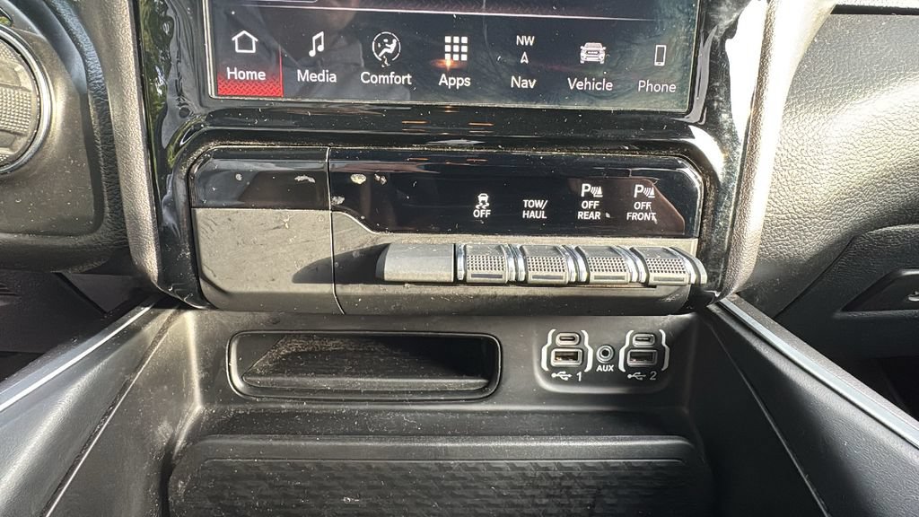 Used 2023 RAM 1500 Big Horn AWD/4WD image 23