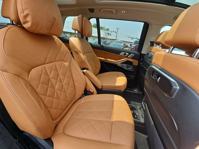 Used 2025 BMW X7 xDrive40i AWD/4WD image 30
