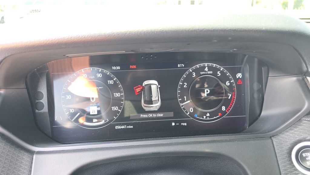 Used 2019 Land Rover Range Rover Velar R-Dynamic SE image 23