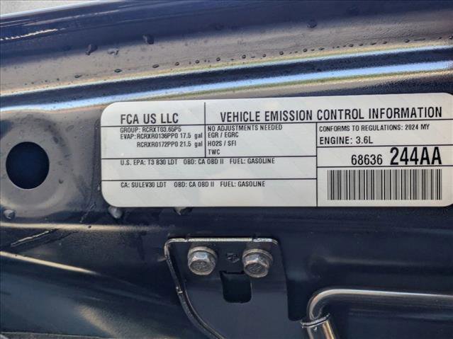 Certified 2024 Jeep Wrangler Unlimited Rubicon w/ Convenience Group image 20