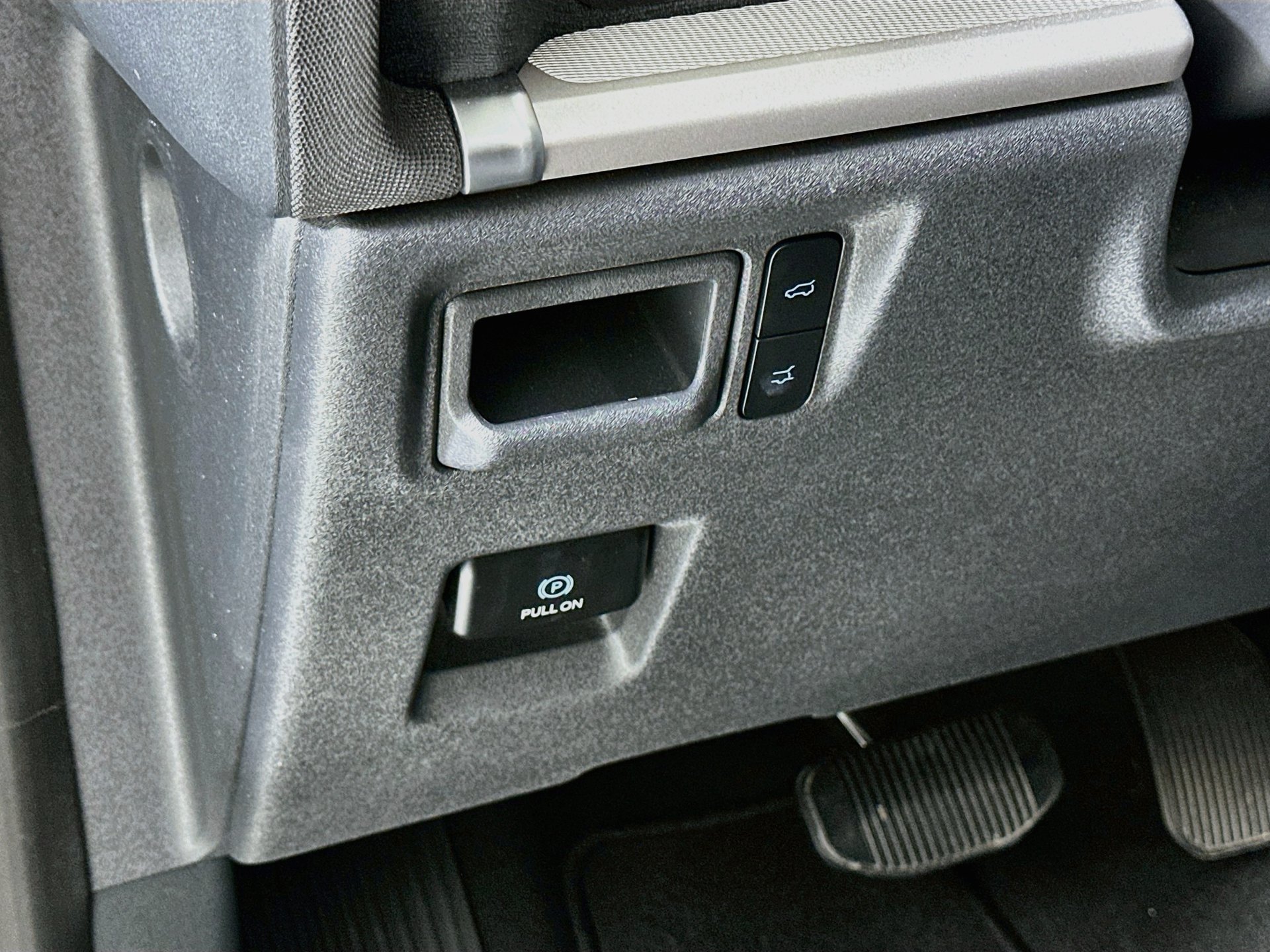 Used 2025 Ford Expedition Max Active RWD image 11