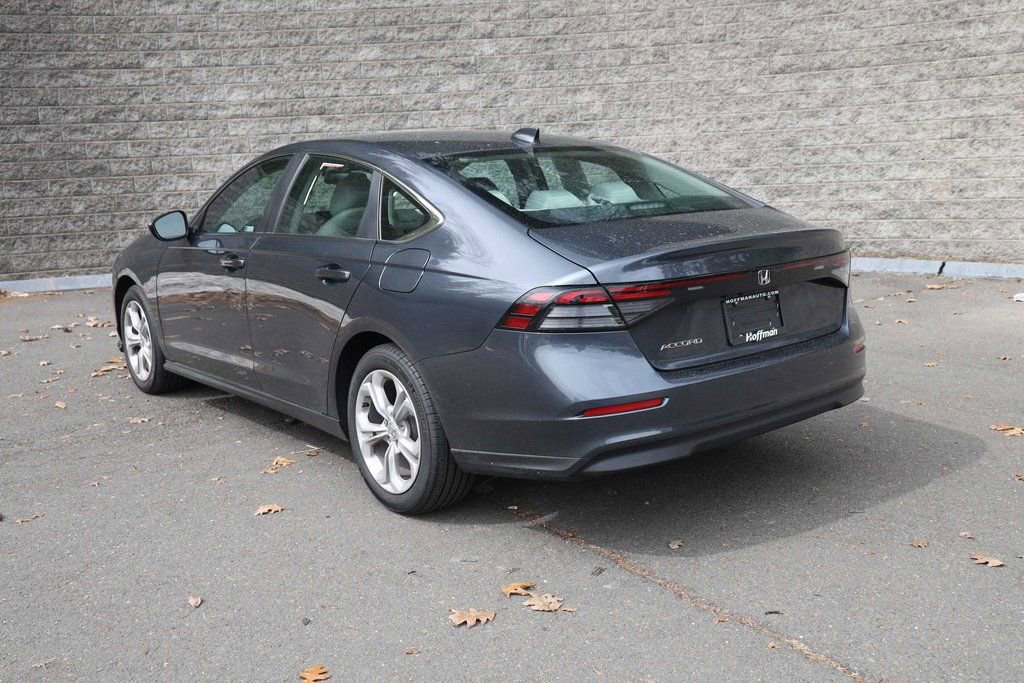 Used 2025 Honda Accord LX image 9