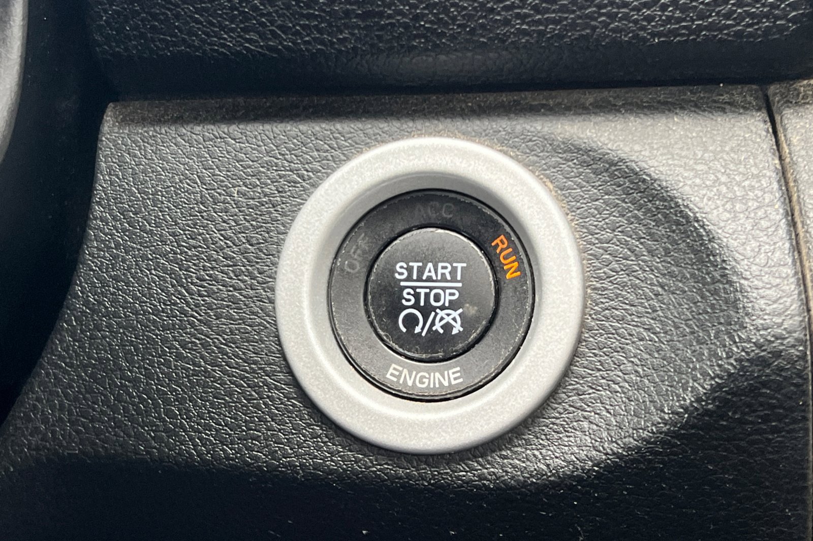 Used 2015 RAM 3500 Laramie image 23