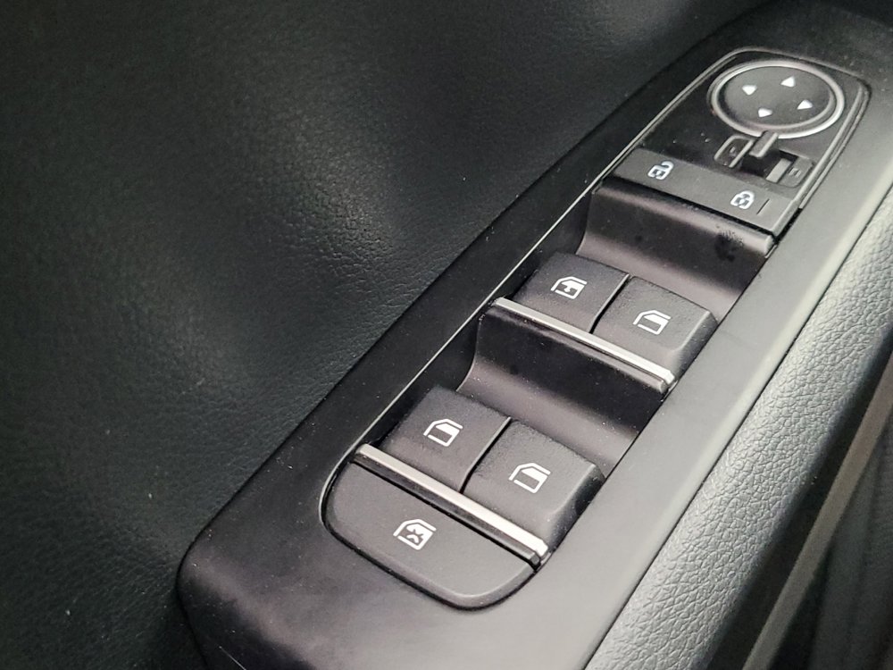 Used 2025 Kia Soul LX w/ LX Technology Package image 27