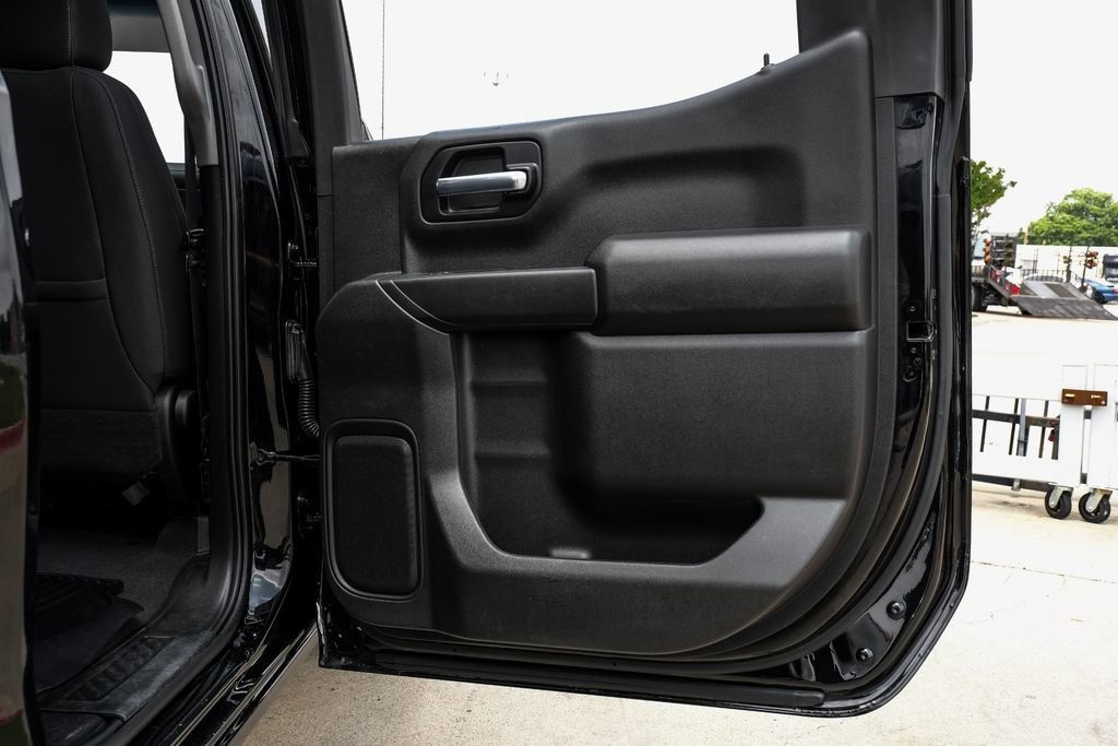 Used 2022 Chevrolet Silverado 1500 Custom w/ Safety Confidence Package AWD/4WD image 44