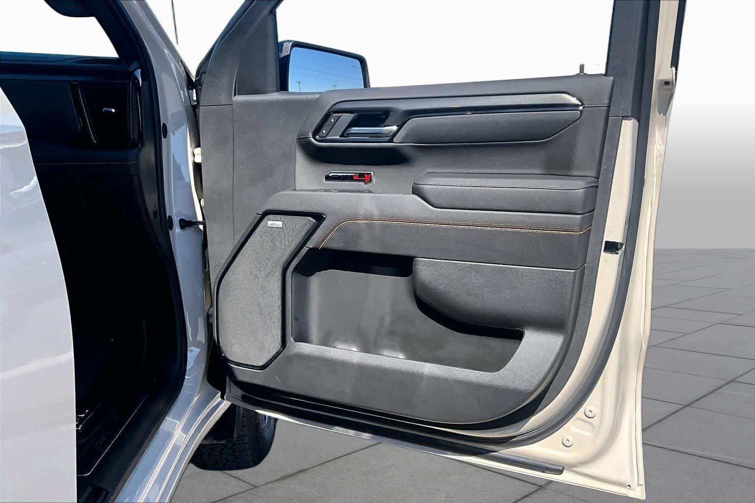 Used 2026 GMC Sierra 1500 AT4 w/ Technology Package AWD/4WD image 23