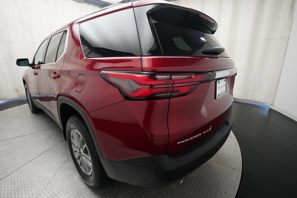 Used 2023 Chevrolet Traverse LT AWD/4WD image 34