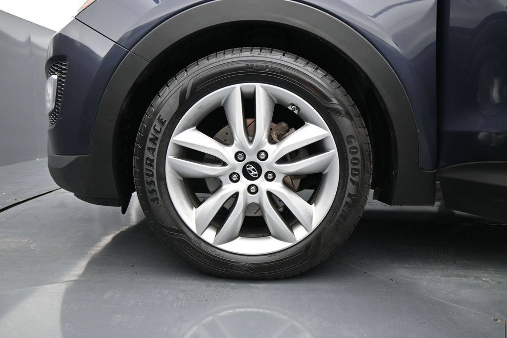 Used 2013 Hyundai Santa Fe Sport 2.0T AWD/4WD image 28