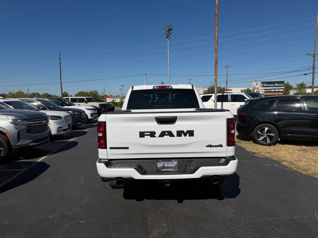 Used 2025 RAM 1500 Big Horn AWD/4WD image 4