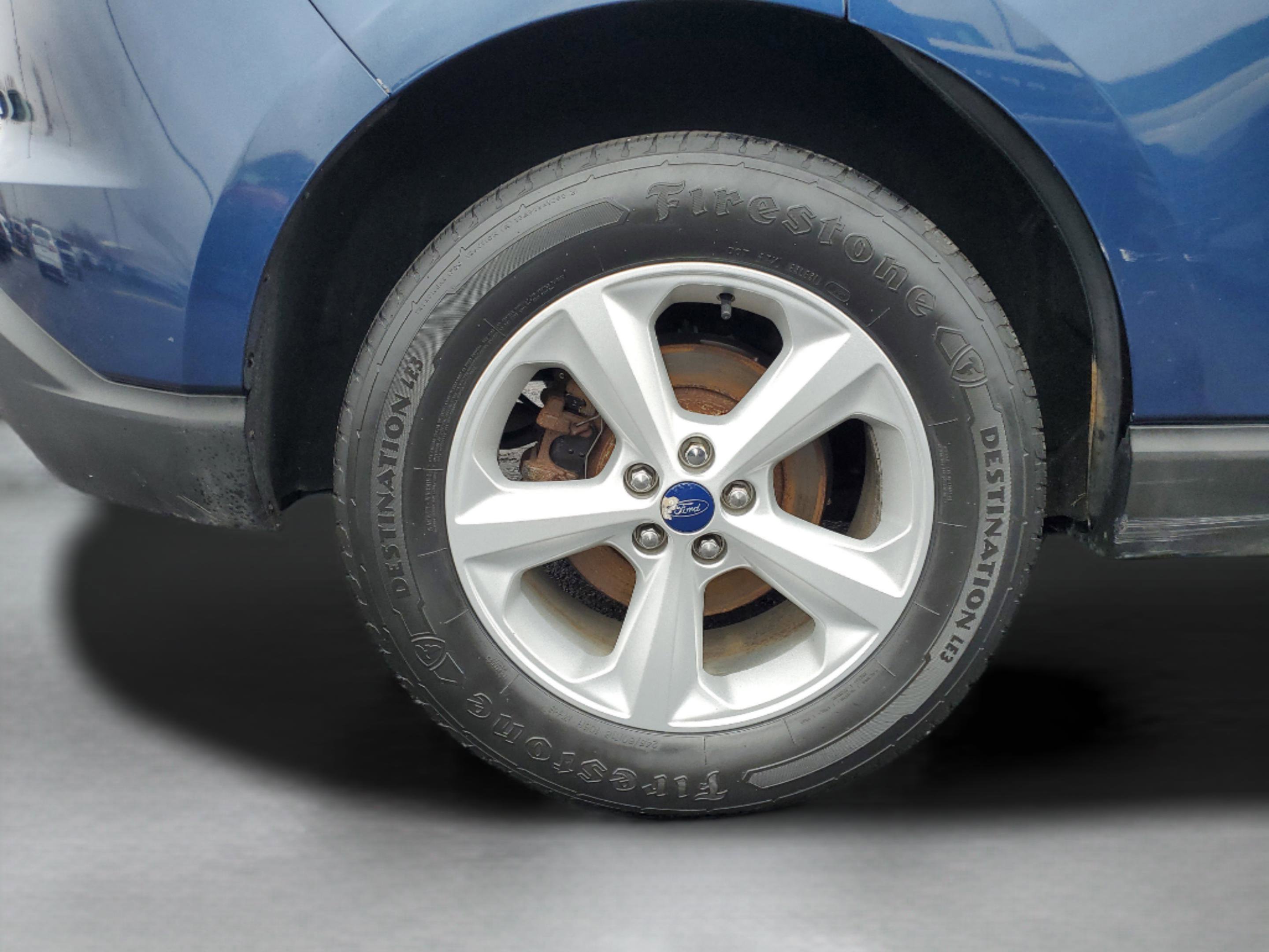 Used 2017 Ford Edge SE image 6