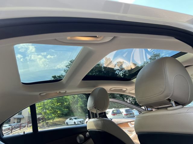 Used 2019 Mercedes-Benz C 300 4MATIC Sedan image 32