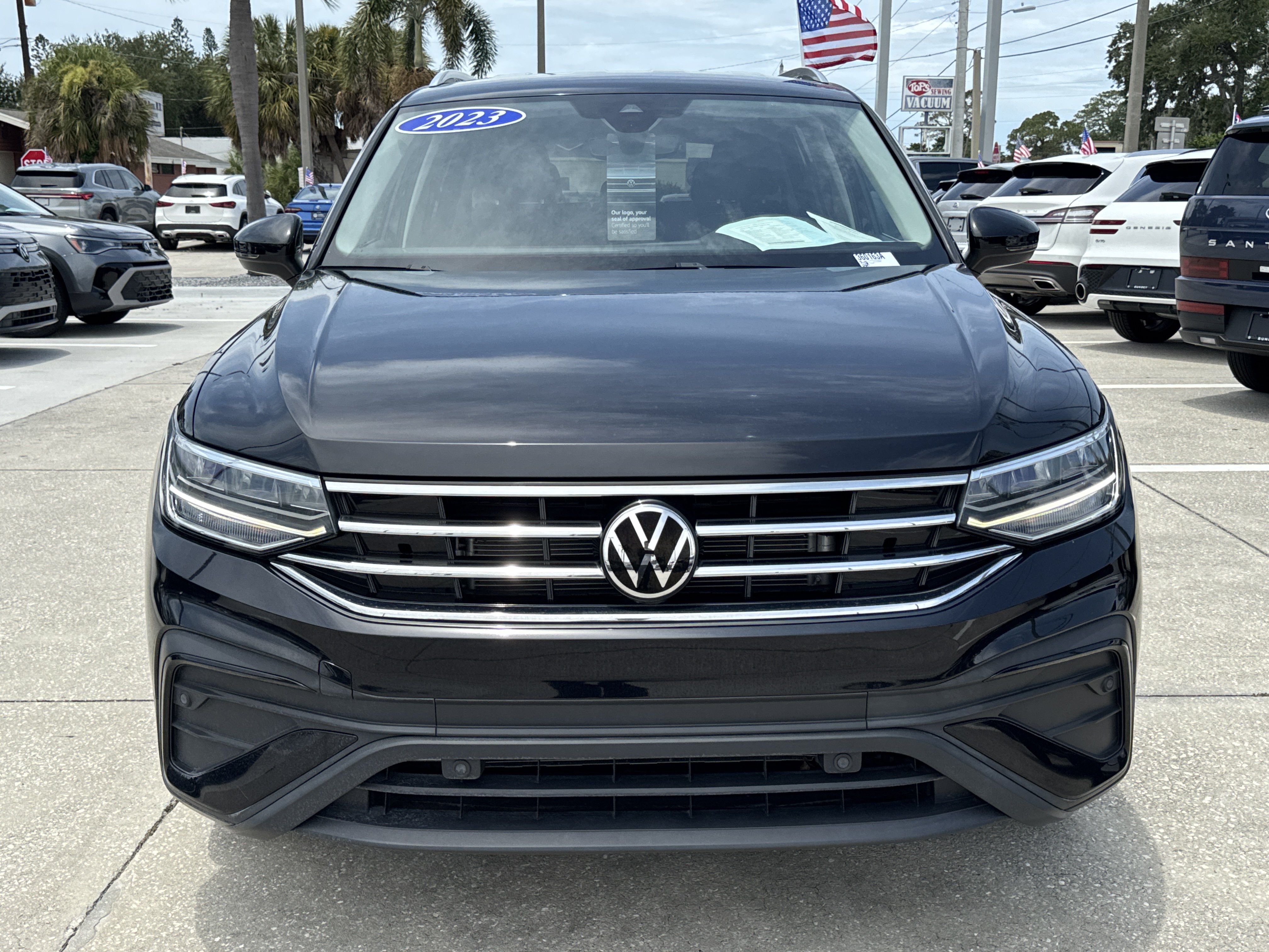 Used 2023 Volkswagen Tiguan SE FWD video 2