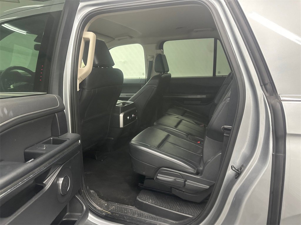 Used 2024 Ford Expedition Max XLT image 23