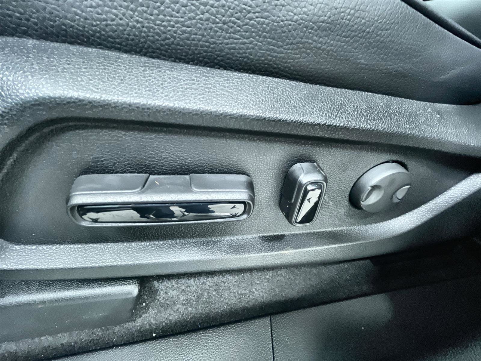 New 2026 Honda Pilot Black Edition image 13