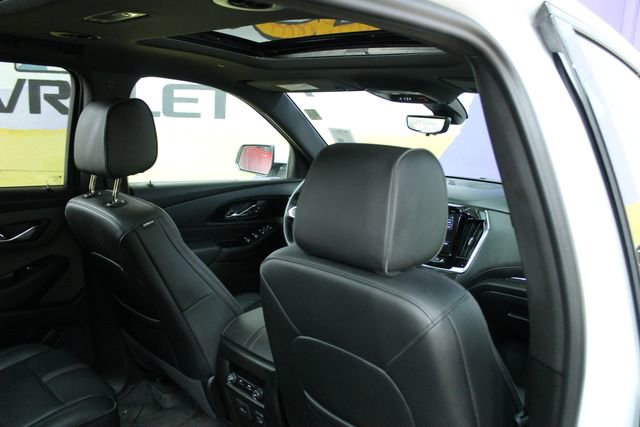 Used 2023 Chevrolet Traverse RS w/ LPO, Floor Liner Package AWD/4WD image 10