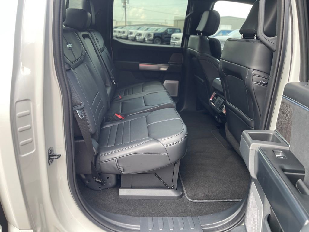 New 2025 Ford F350 Platinum w/ FX4 Off-Road Package image 57