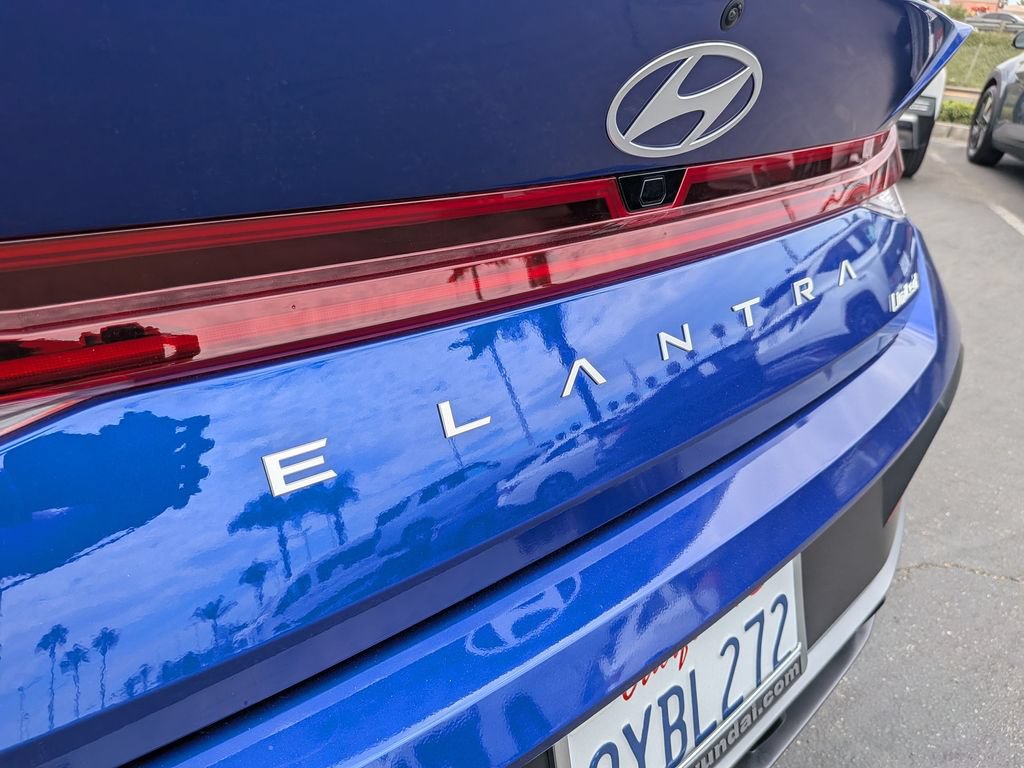 Certified 2026 Hyundai Elantra Limited FWD image 10