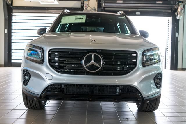 New 2026 Mercedes-Benz GLB 250 4MATIC image 2