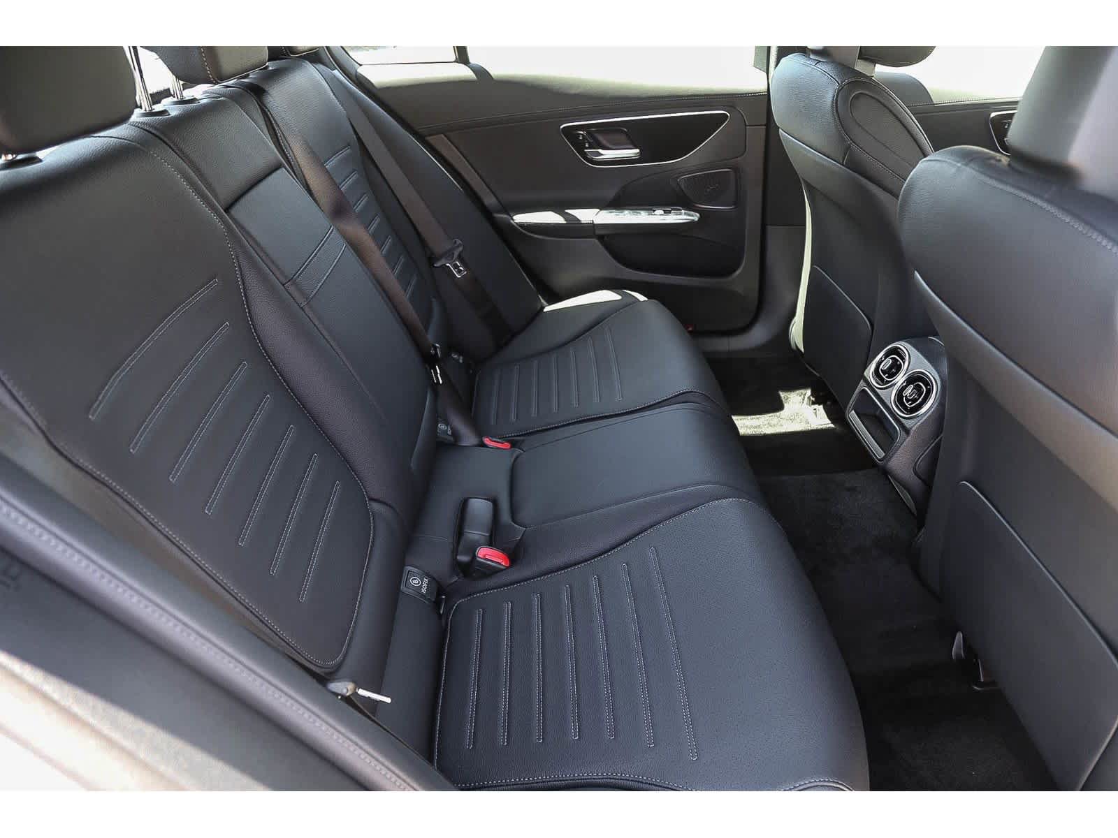 New 2026 Mercedes-Benz C 300 4MATIC Sedan image 16