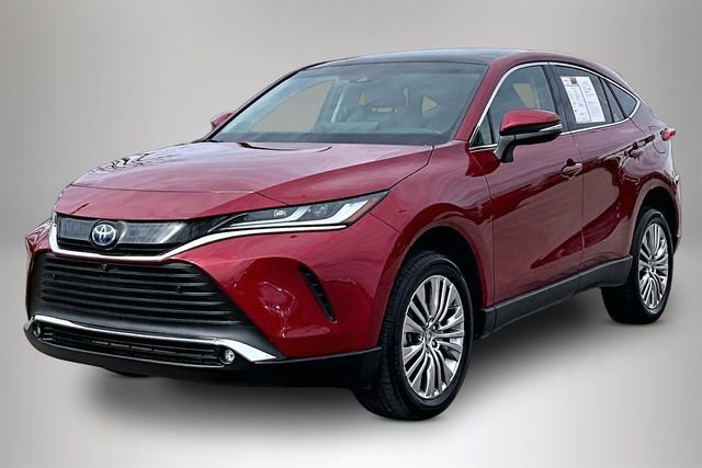 Used 2024 Toyota Venza Limited image 2