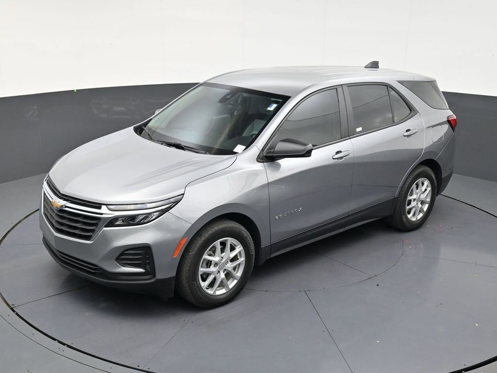 Used 2023 Chevrolet Equinox LS FWD image 12
