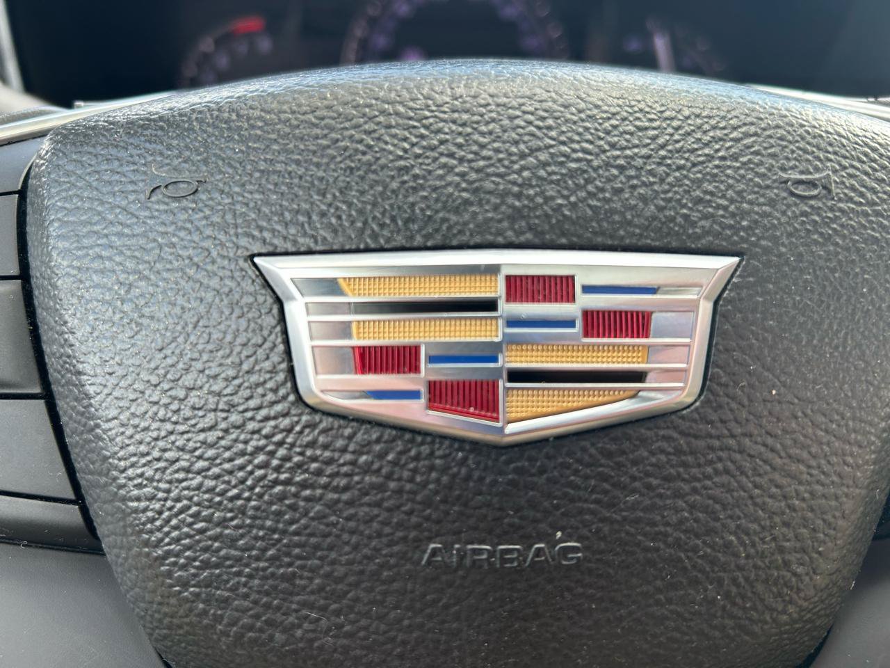 Used 2017 Cadillac XT5 Luxury w/ Driver Awareness Package FWD image 23