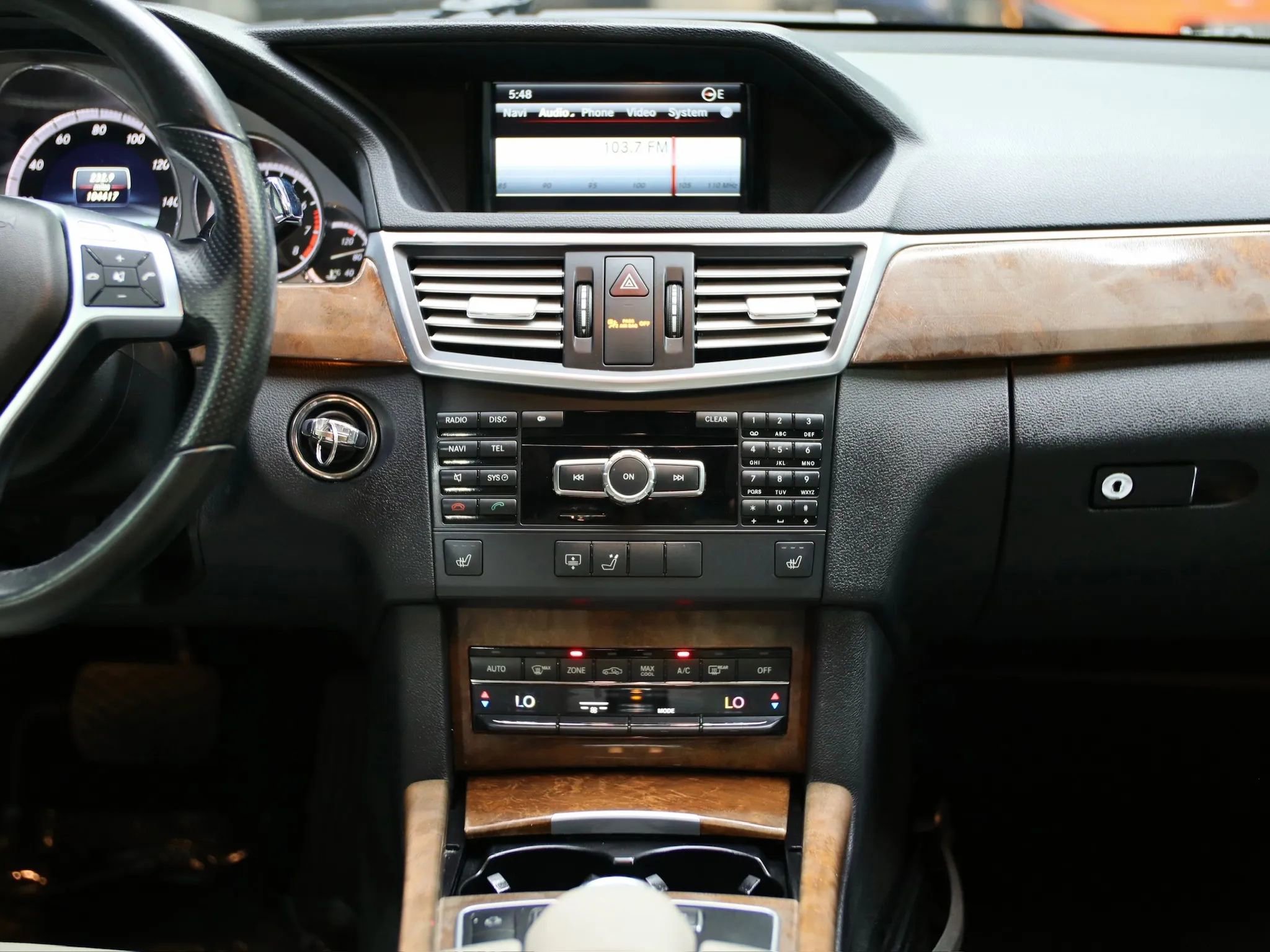 Used 2013 Mercedes-Benz E 350 Sedan image 31