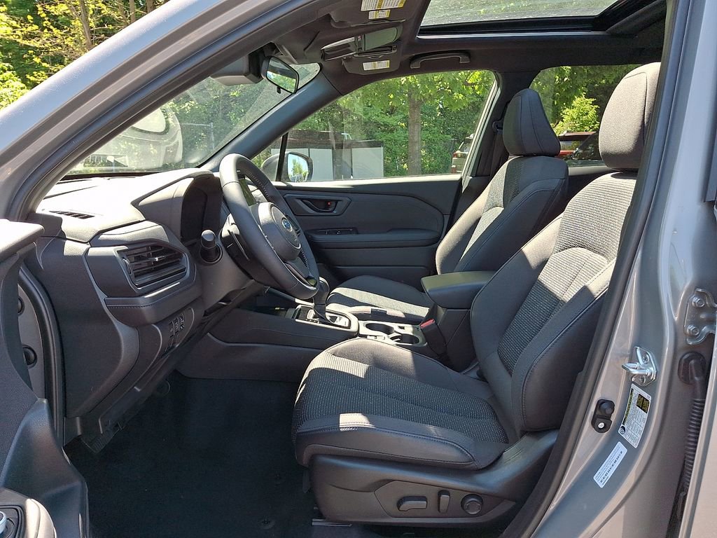 Used 2025 Subaru Forester Premium AWD/4WD image 13