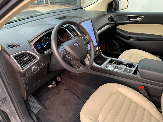Used 2022 Ford Edge SEL w/ Convenience Package AWD/4WD image 23