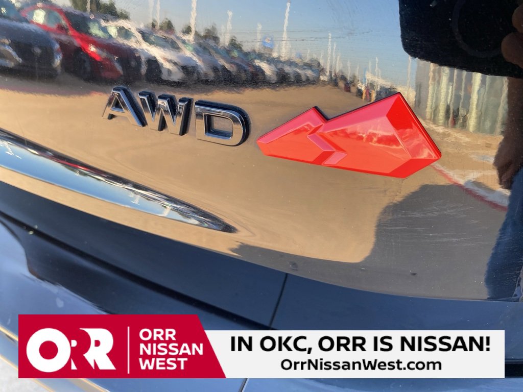 Used 2025 Nissan Rogue SV w/ Rock Creek Premium Package image 10