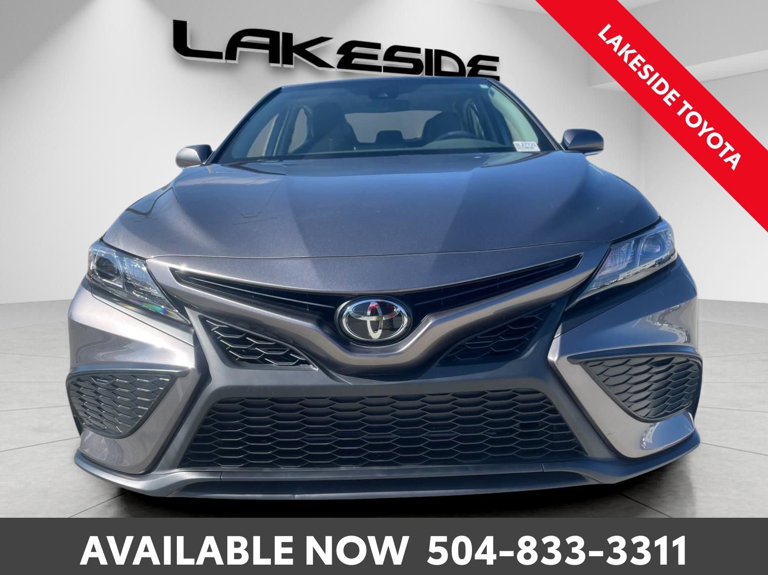 Used 2023 Toyota Camry SE image 9
