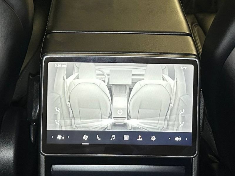 Used 2026 Tesla Model Y AWD image 33