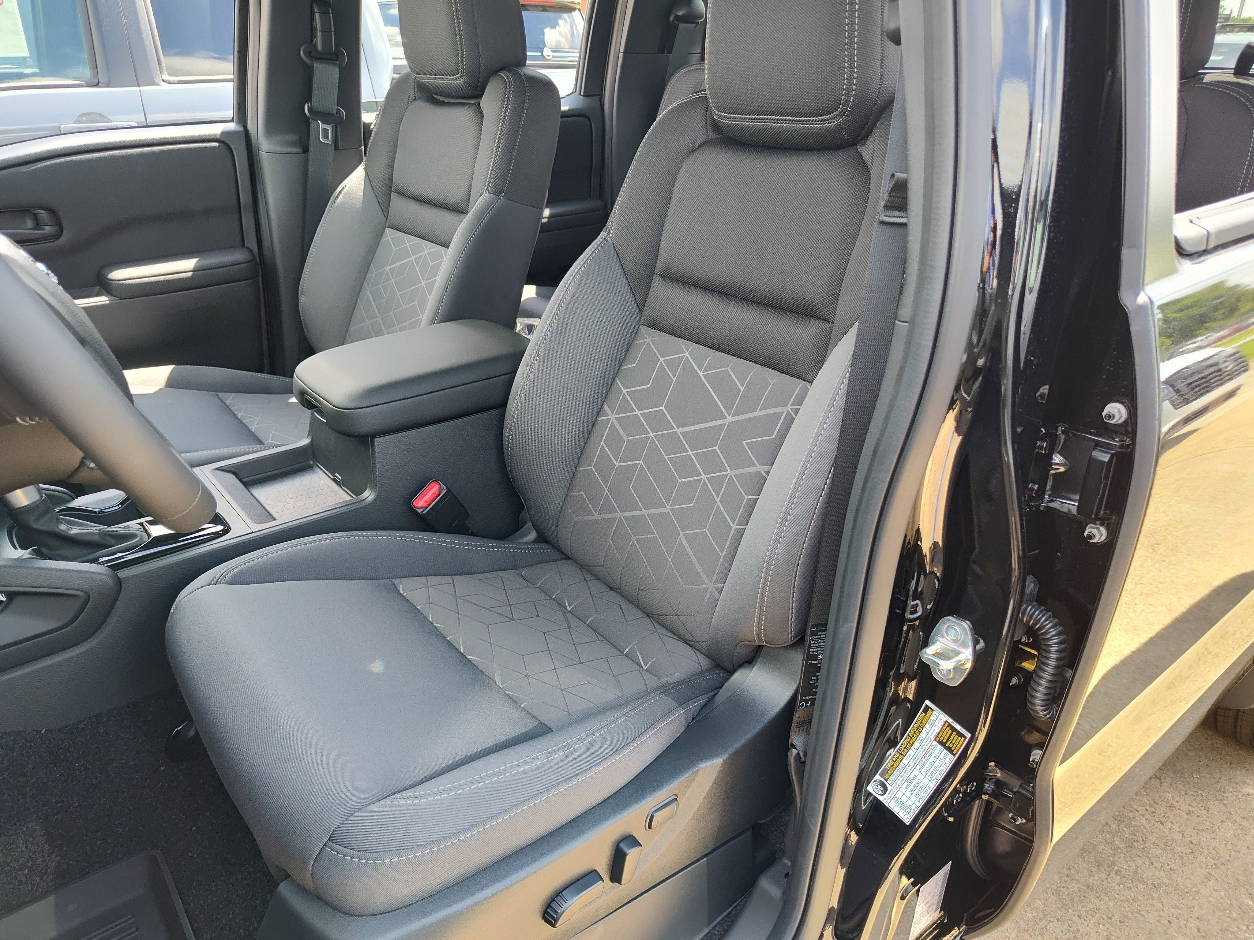 New 2026 Nissan Frontier SV w/ SV Convenience Package RWD image 7