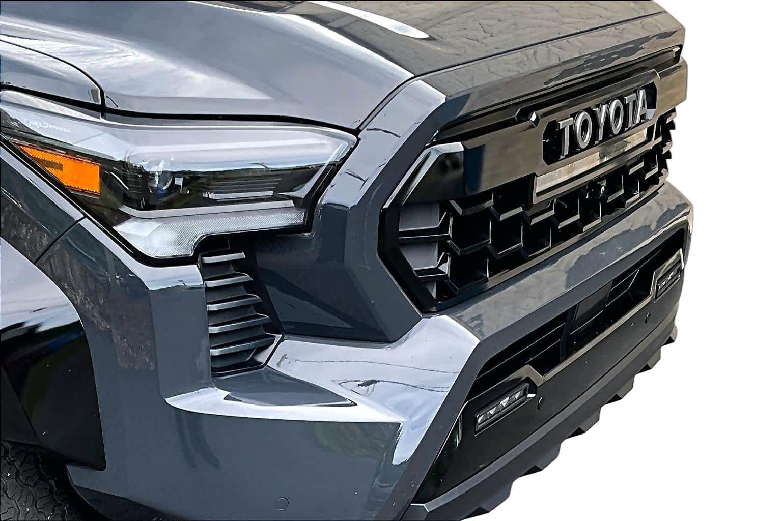 Certified 2025 Toyota Tacoma TRD Pro AWD/4WD image 30