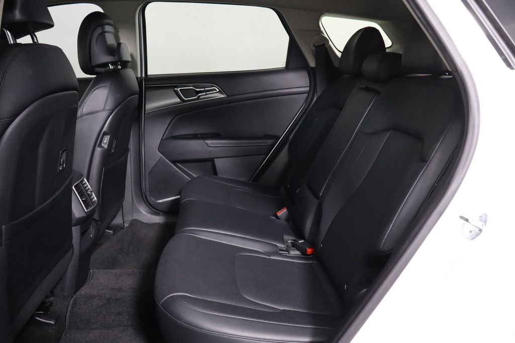 Used 2023 Kia Sportage EX FWD image 16