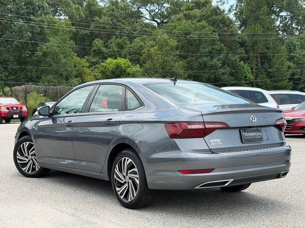 Used 2021 Volkswagen Jetta SEL Premium FWD image 5
