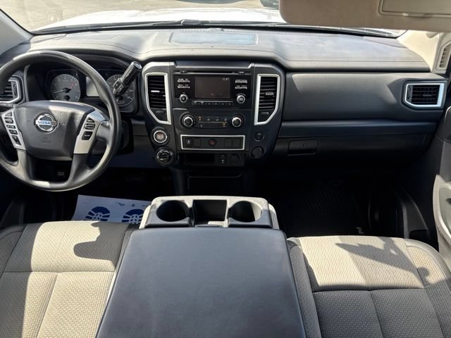 Used 2017 Nissan Titan S AWD/4WD image 12