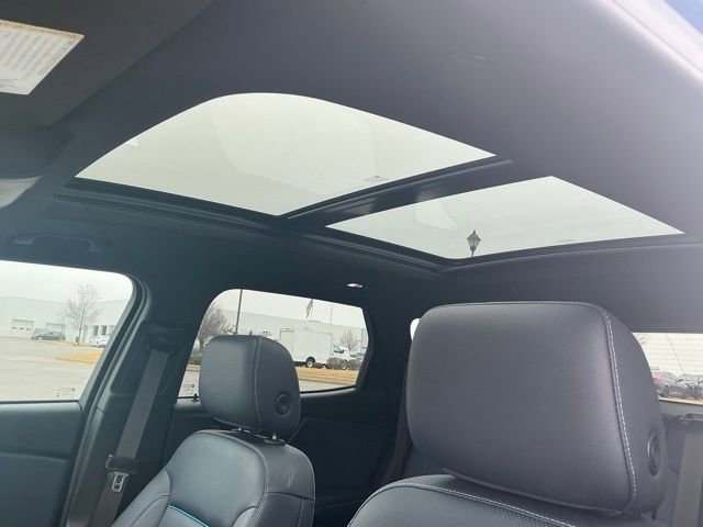 Used 2024 Chevrolet Blazer RS w/ Enhanced Convenience Package image 31