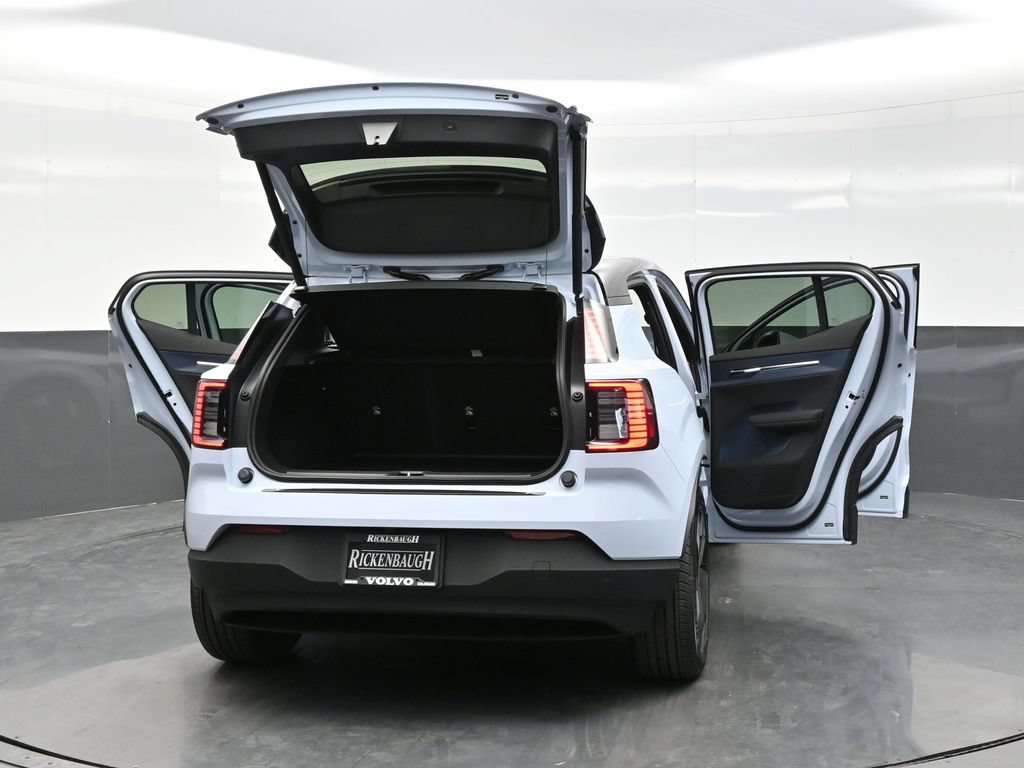 New 2026 Volvo EX30 Plus w/ Climate Package RWD image 29