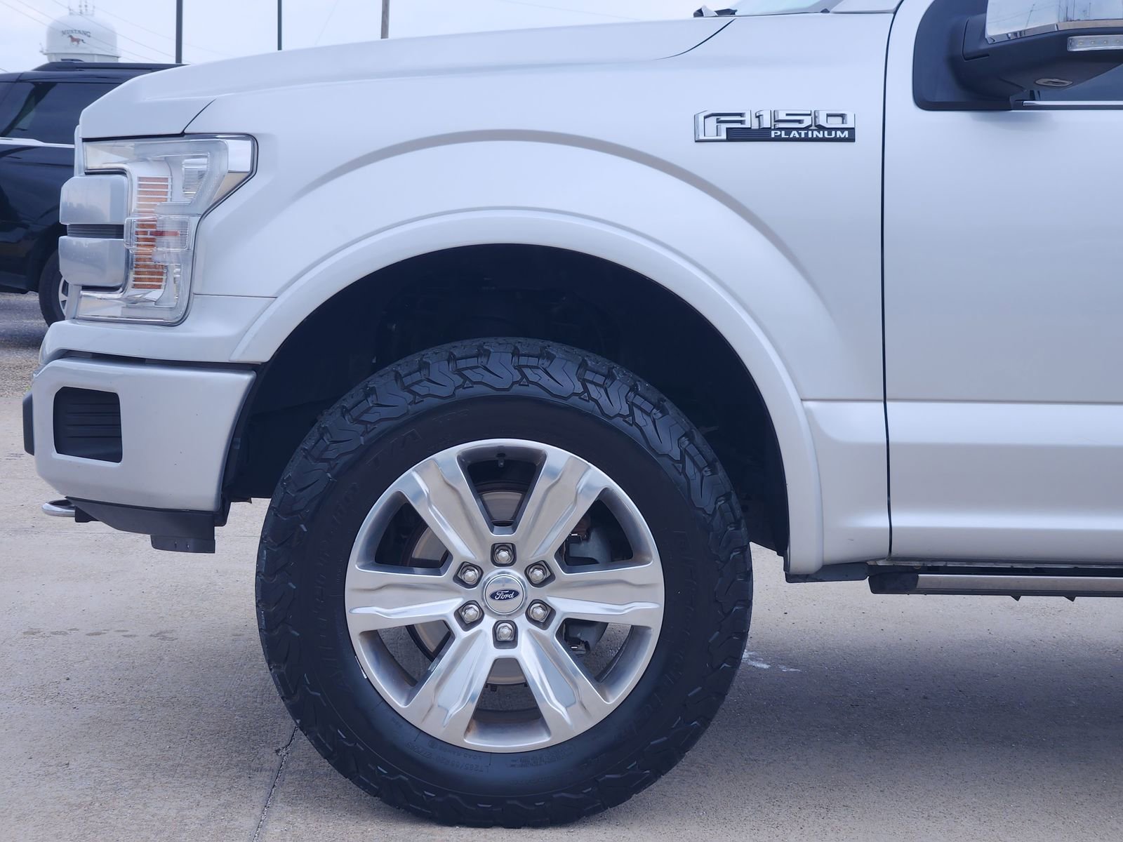 Used 2018 Ford F150 Platinum image 9
