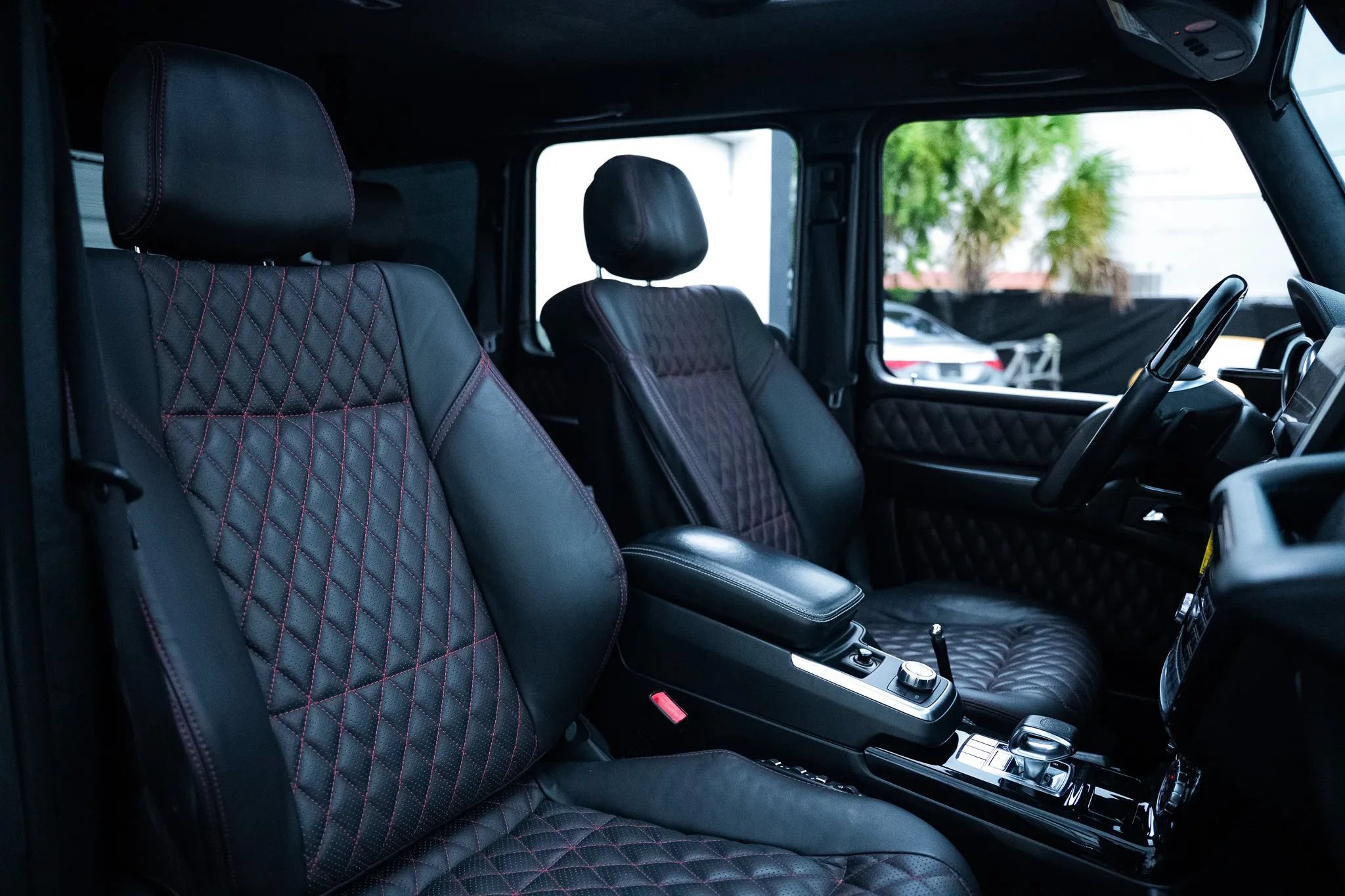 Used 2013 Mercedes-Benz G 63 AMG 4MATIC image 31