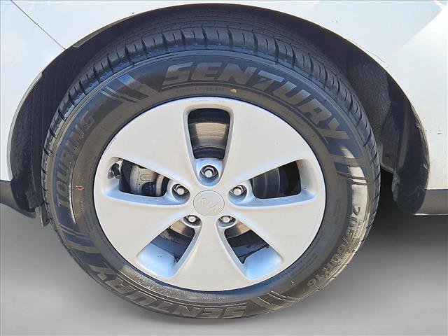 Used 2016 Kia Soul Base image 26