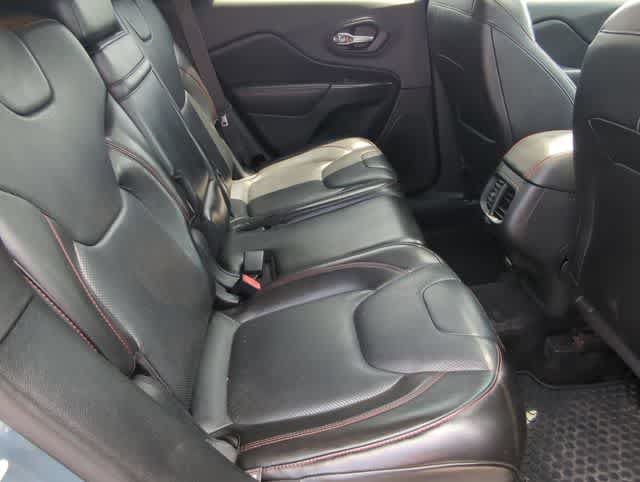 Used 2015 Jeep Cherokee Trailhawk w/ Leather Interior Group AWD/4WD image 22