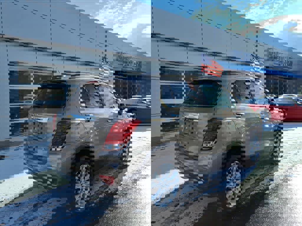 Used 2018 Chevrolet Trax Premier image 6