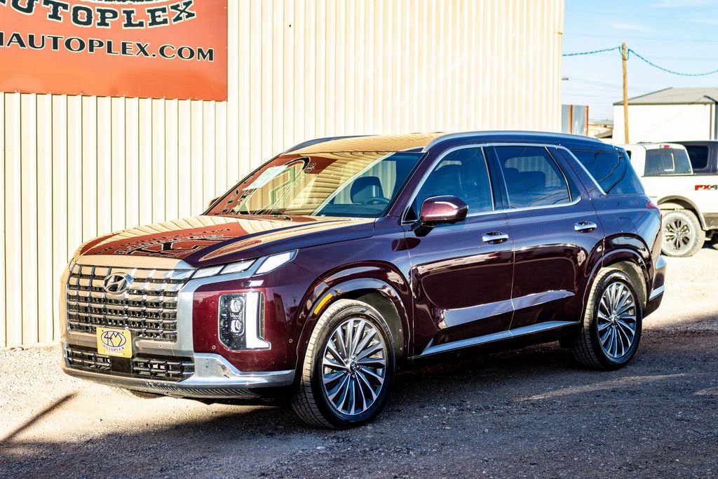 Used 2024 Hyundai Palisade Calligraphy image 8