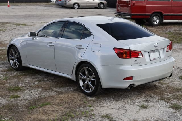 Used 2010 Lexus IS 250 w/ Preferred Accessory Package RWD image 8